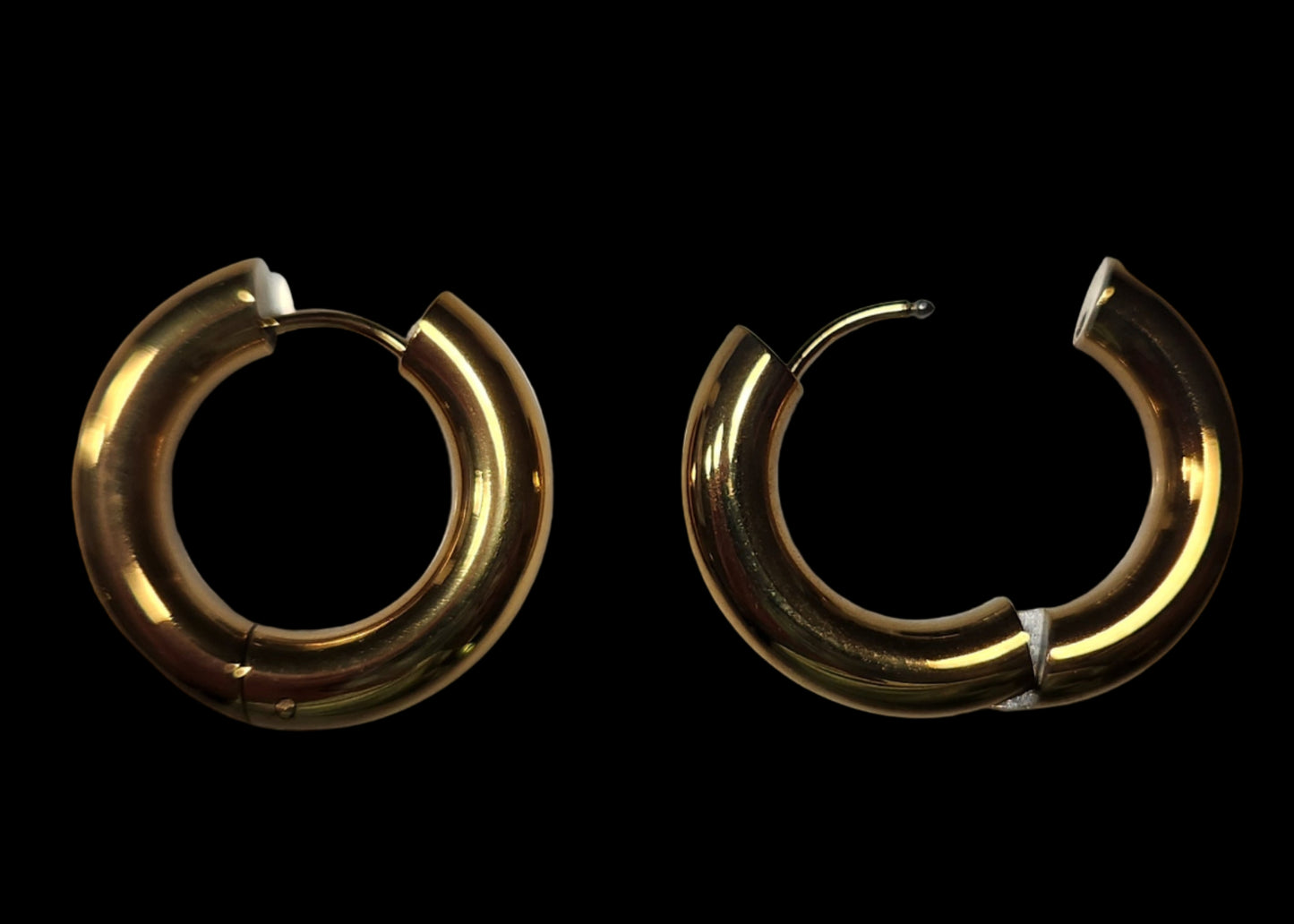 Hoop Earrings in Gold