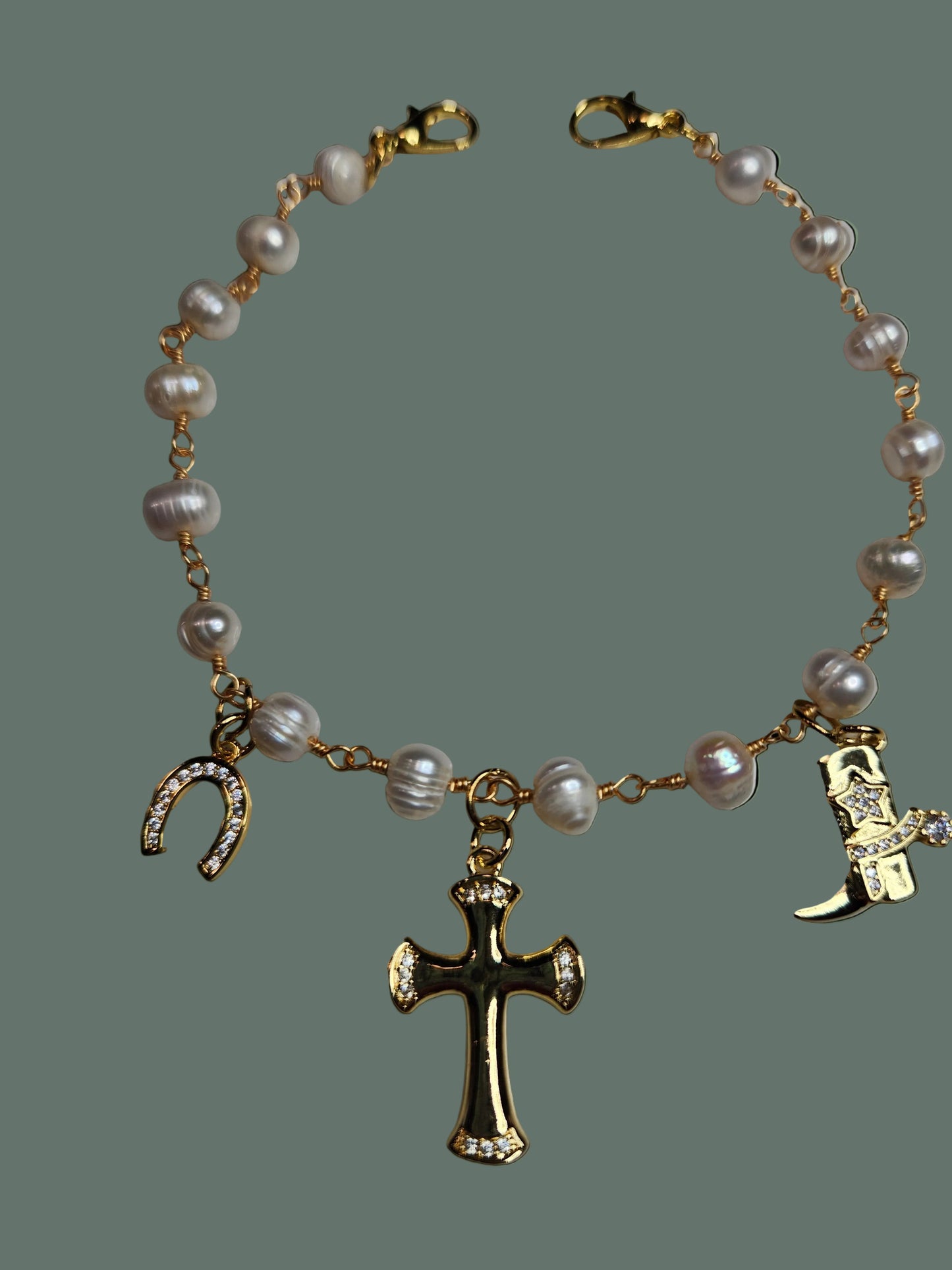 Pearl hat chain with southern charms