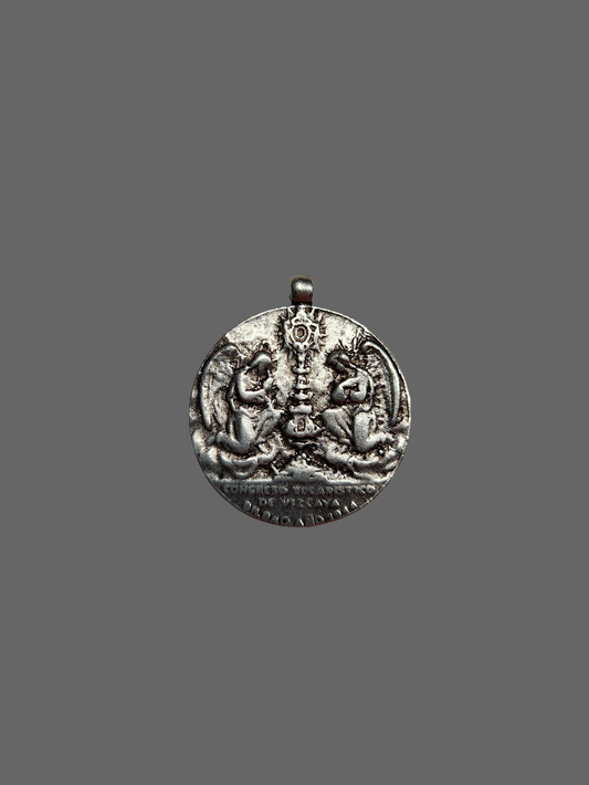 Eucharistic Pendant