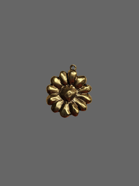 Daisy Pendant