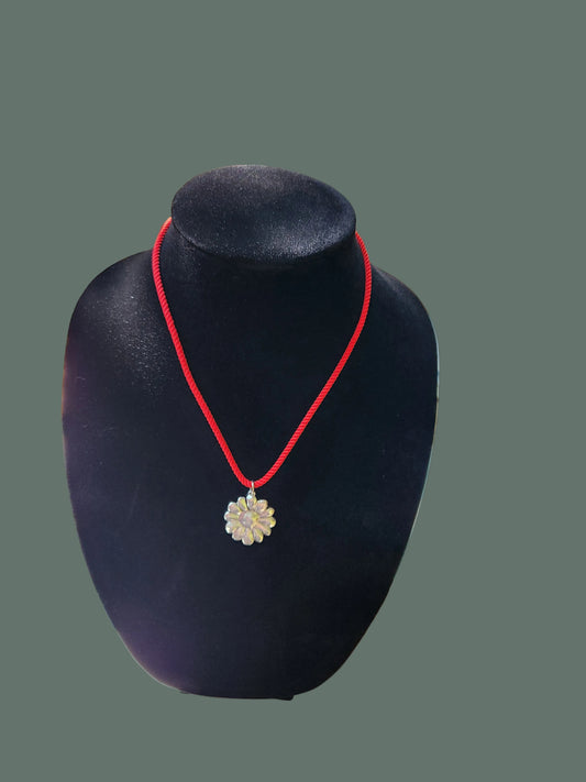 Daisy Silver Pendant/Skinny Chord Necklace