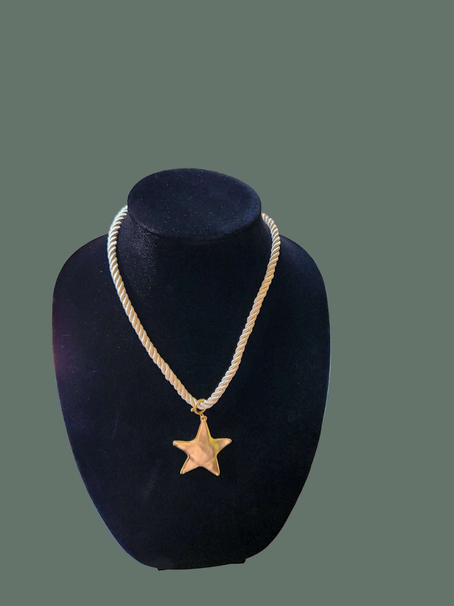 Star Pendant/ Chord Necklace Gold