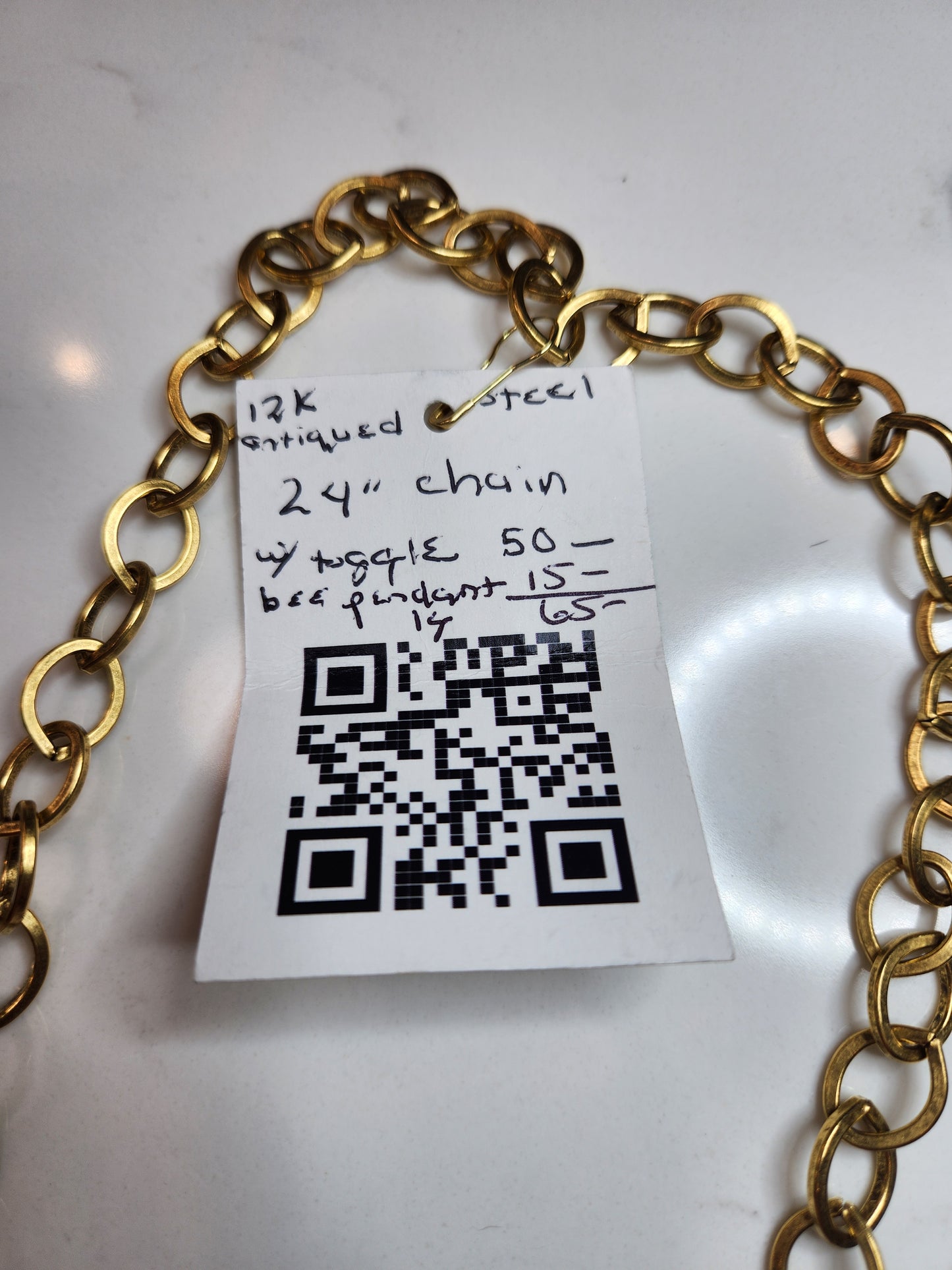 Bee Oval Link Toggle Necklace 24"